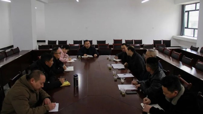恩施立讯精密工业有限公司莅临民族技工学校洽谈合作事宜